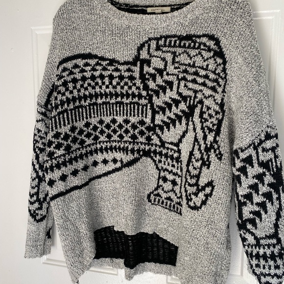 Sweater - Picture 2 of 6